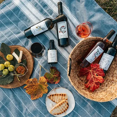 Agroturismo Di Colle In Colle - *